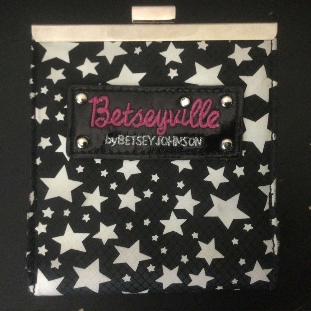 RARE Betseyville Star Wallet *LAST CHANCE Removing listing 7/1/23